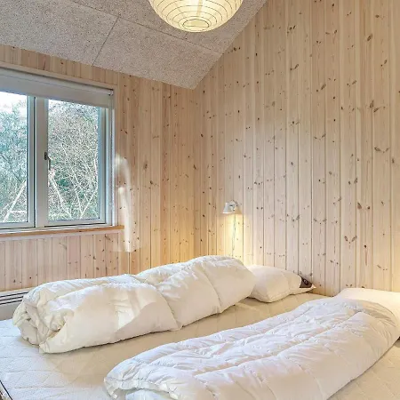 8 Person In Dannemare-by Traum *