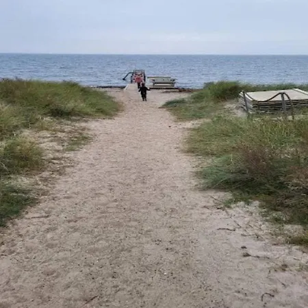 8 Person In Dannemare-by Traum *